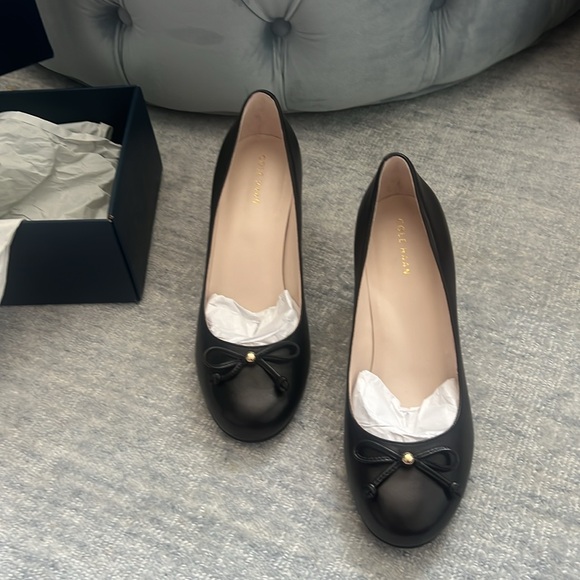 Cole Haan NIB never worn ballet wedge shoe black size 7 - Picture 2 of 9